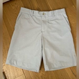 Peter Millar boys size XL(13-14) grey skull pattern Salem Performance Shorts